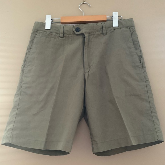 Banana Republic Linen Blend Green Shorts - Picture 1 of 8